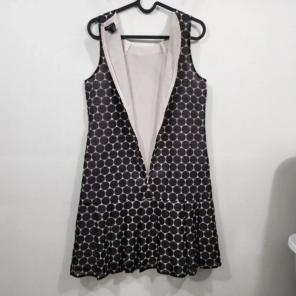 Club Monaco Retro Drop Waist Pink Dots Party Dress Pink Black Sleeveless Size 2